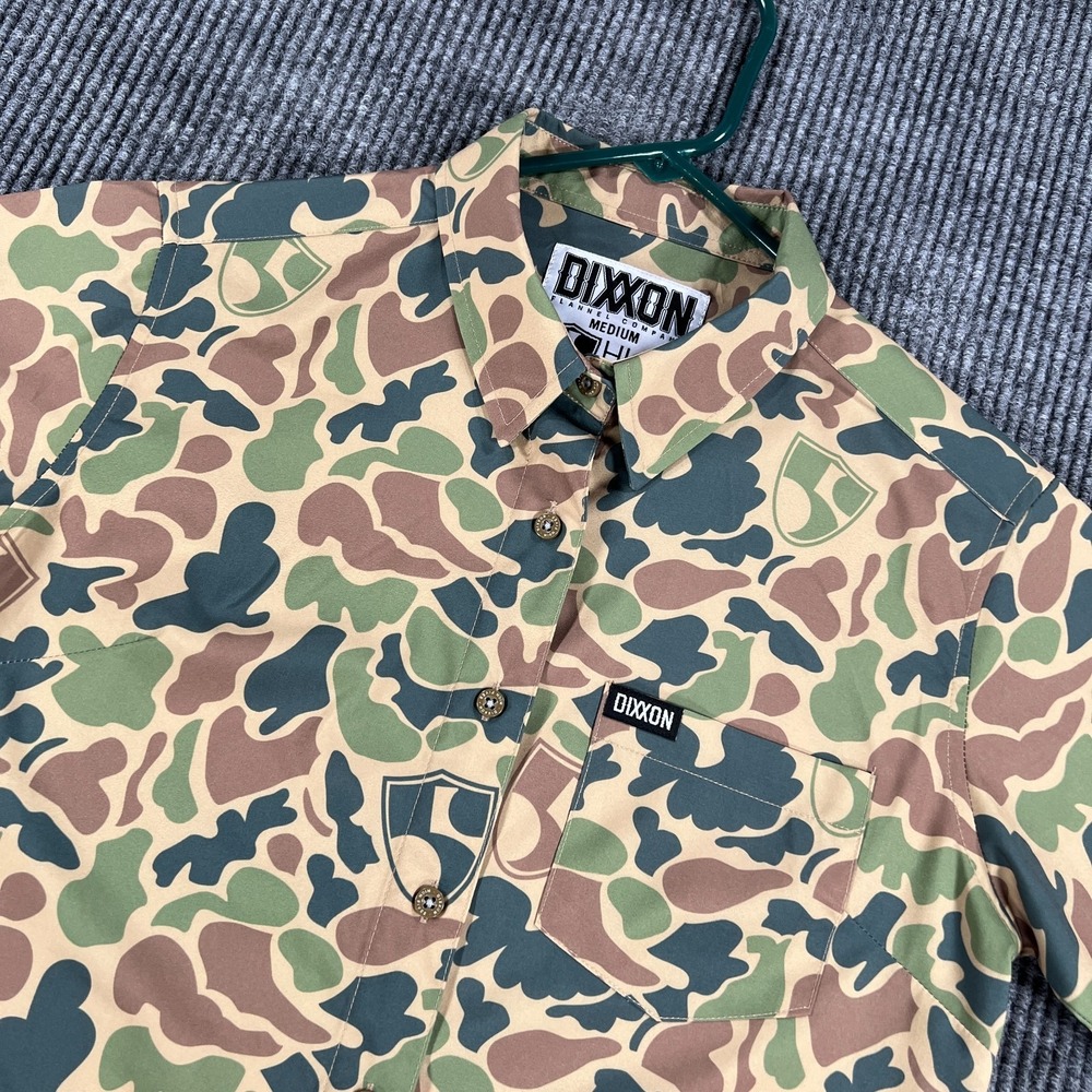 Dixxon Button‎ Up Shirt Womens Medium Green Camo Short Sleeve Casual Performance